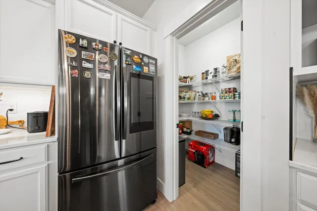 $769,999 | 916 East Farwell Road, Spokane, WA 99218