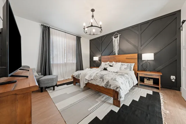 $769,999 | 916 East Farwell Road, Spokane, WA 99218