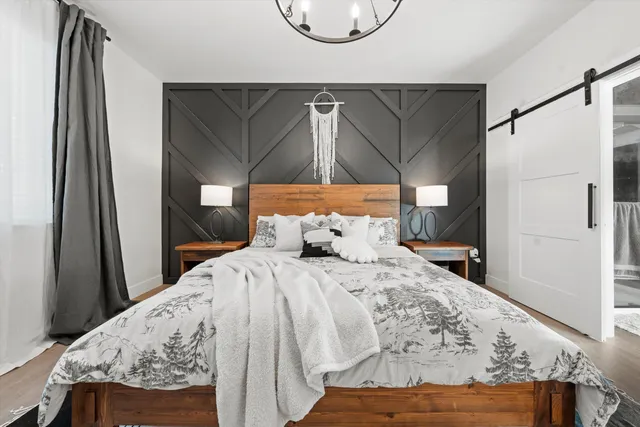 $769,999 | 916 East Farwell Road, Spokane, WA 99218