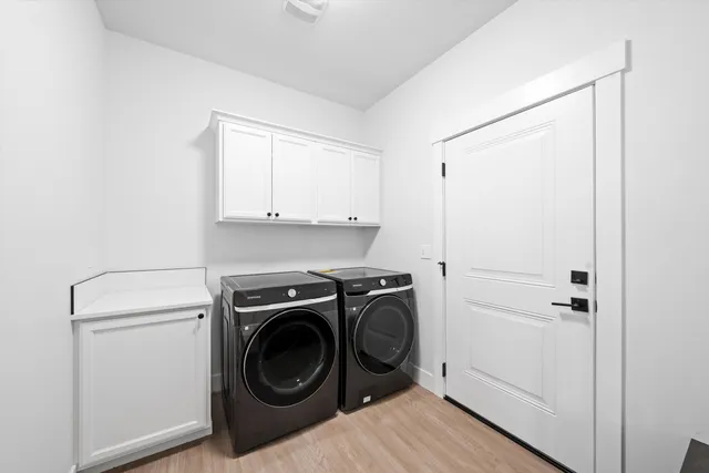 $769,999 | 916 East Farwell Road, Spokane, WA 99218