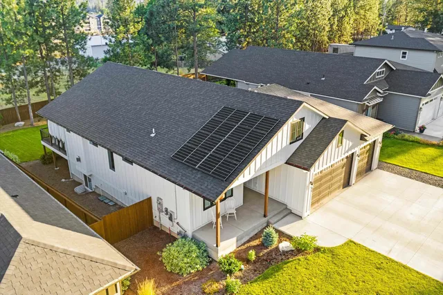 $769,999 | 916 East Farwell Road, Spokane, WA 99218