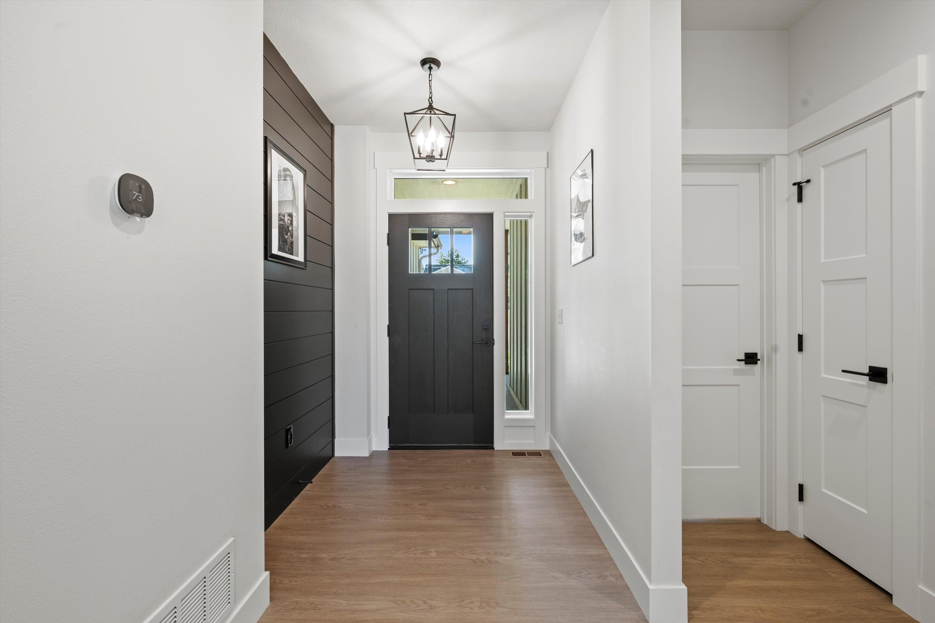 916 East Farwell Road Spokane, WA 99218 - Photo 6 of 50