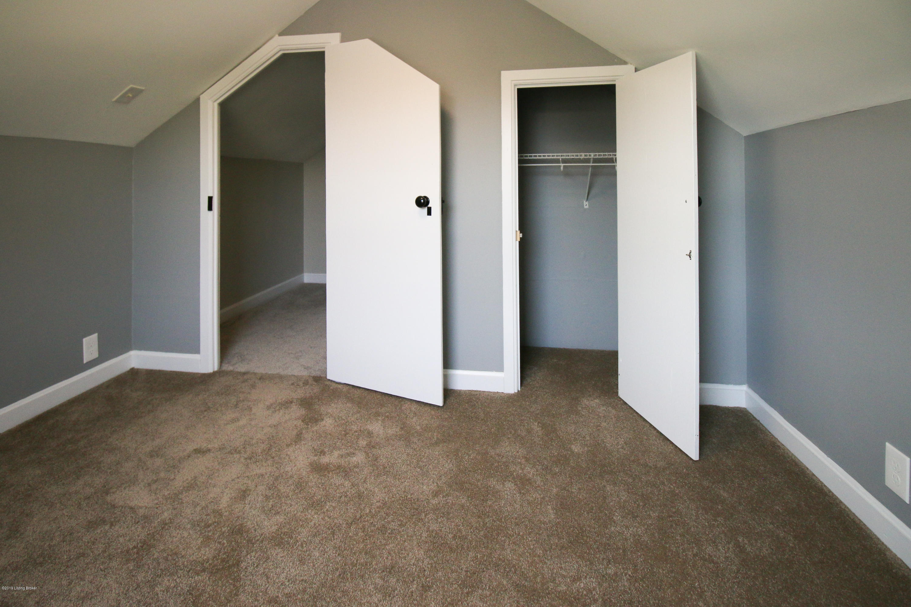 3003 Gudgel Road Louisville, KY 40211 - Photo 20 of 28 IMG_2177