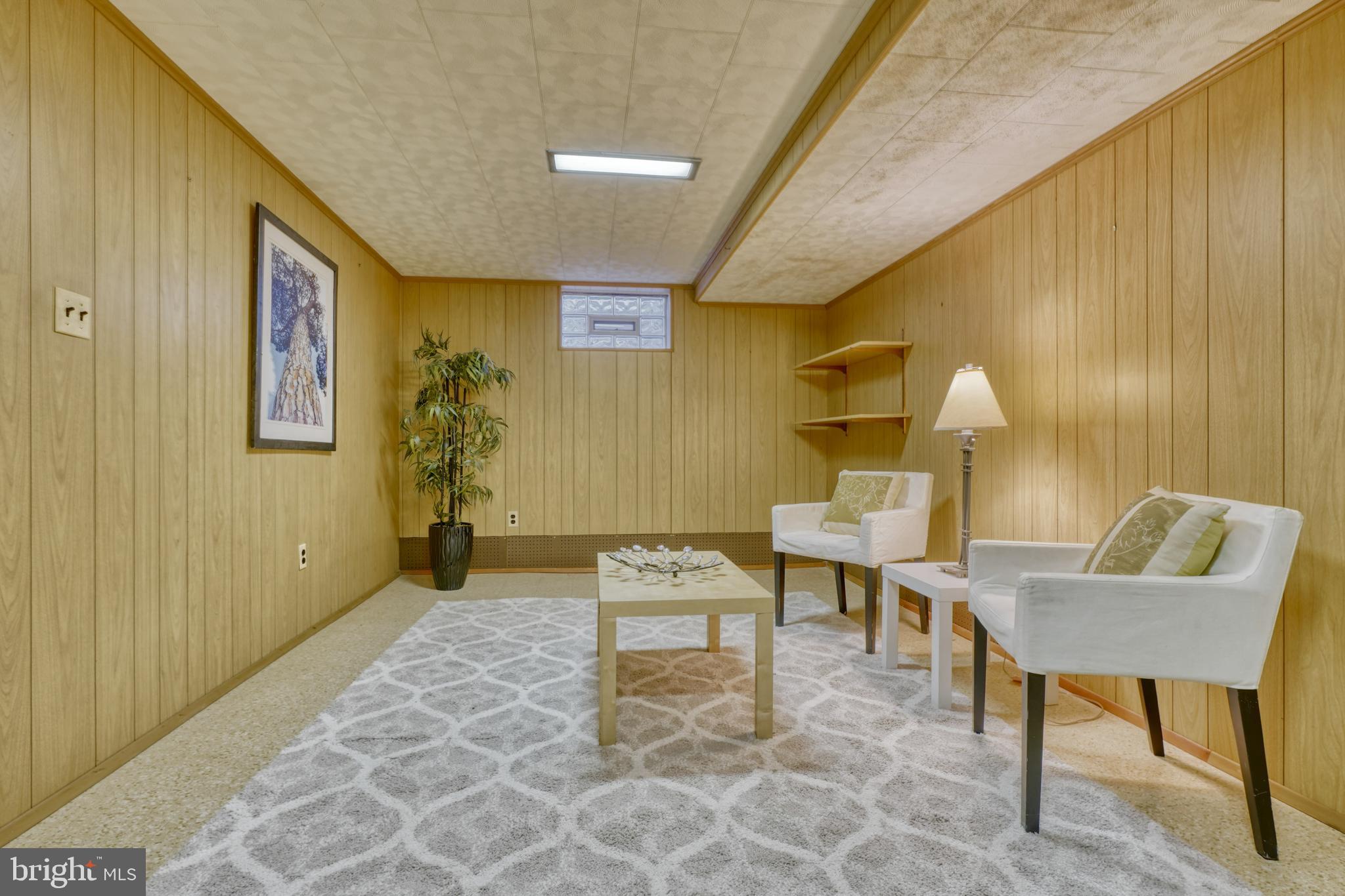 2448 Ellis Road Parkville, MD 21234 - Photo 26 of 40 Club Room