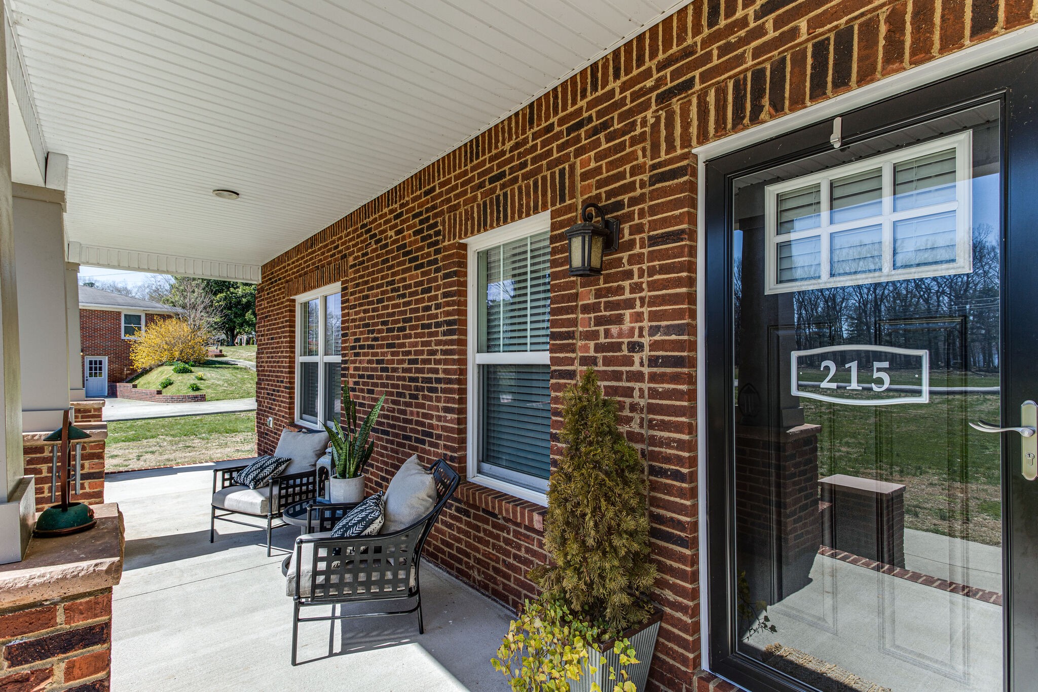 215 Short Springs Road Tullahoma, TN 37388 - Photo 5 of 34 Gallery Image 5