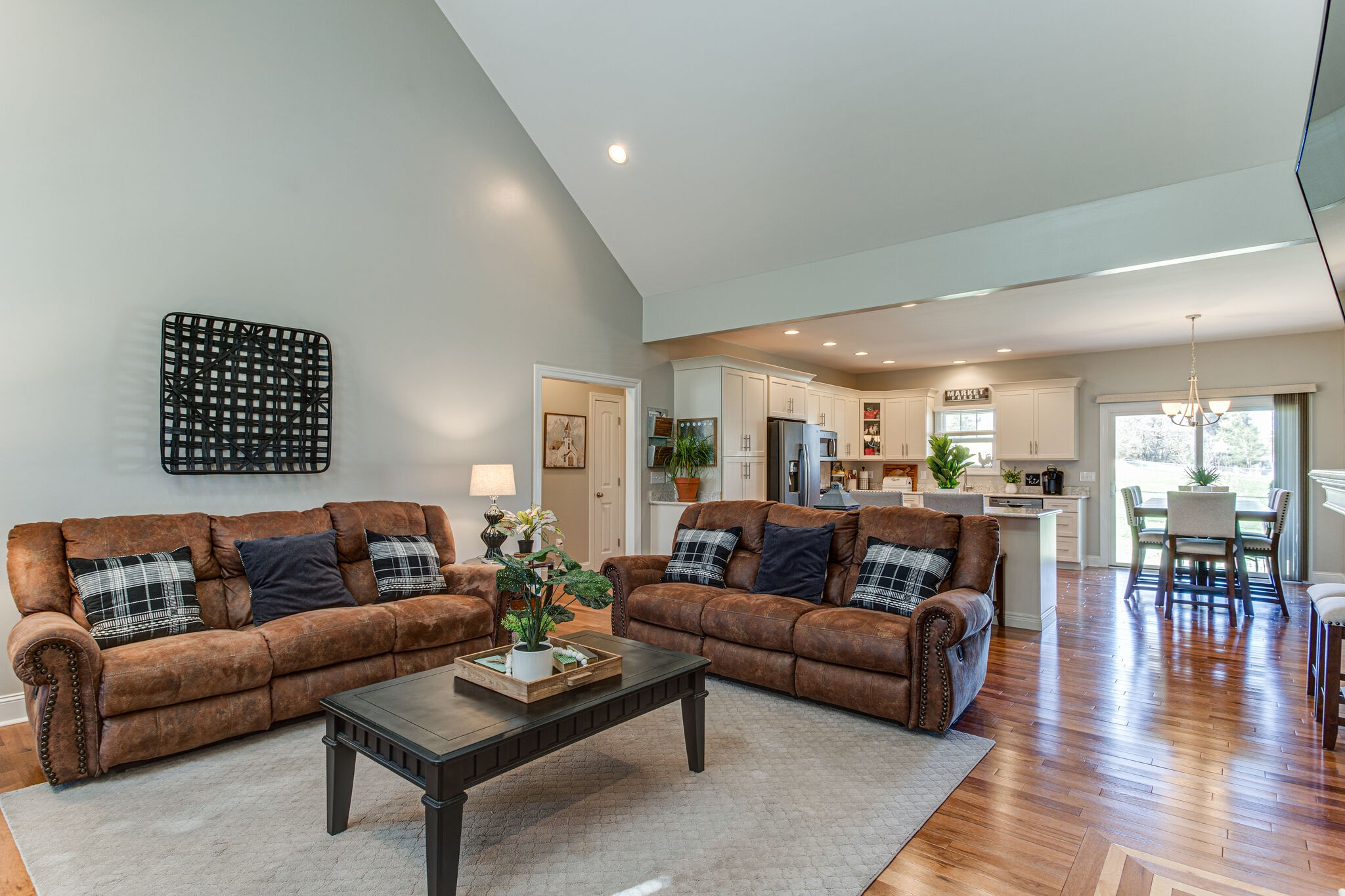215 Short Springs Road Tullahoma, TN 37388 - Photo 7 of 34 Gallery Image 7