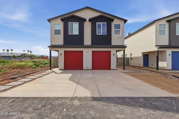 $2,300 | 2813 East Trumbull Road, Unit 2, Phoenix, AZ 85040