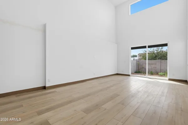 $2,300 | 2813 East Trumbull Road, Unit 2, Phoenix, AZ 85040