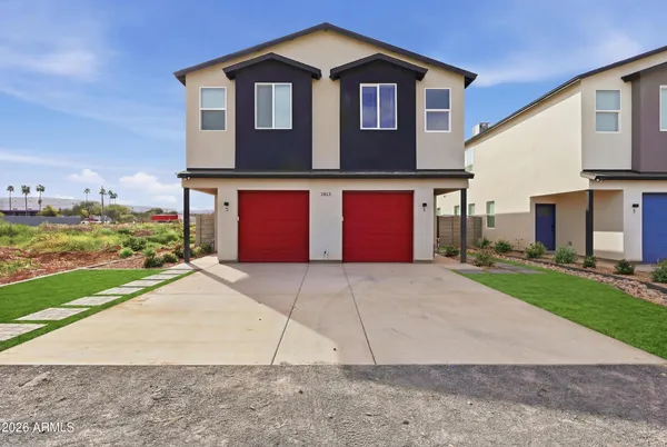 $2,300 | 2813 East Trumbull Road, Unit 2, Phoenix, AZ 85040