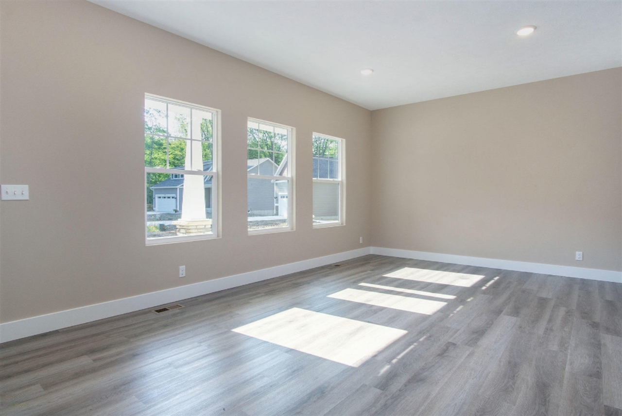 6077 Turtle Ridge Muskegon, MI 49444 - Photo 5 of 36