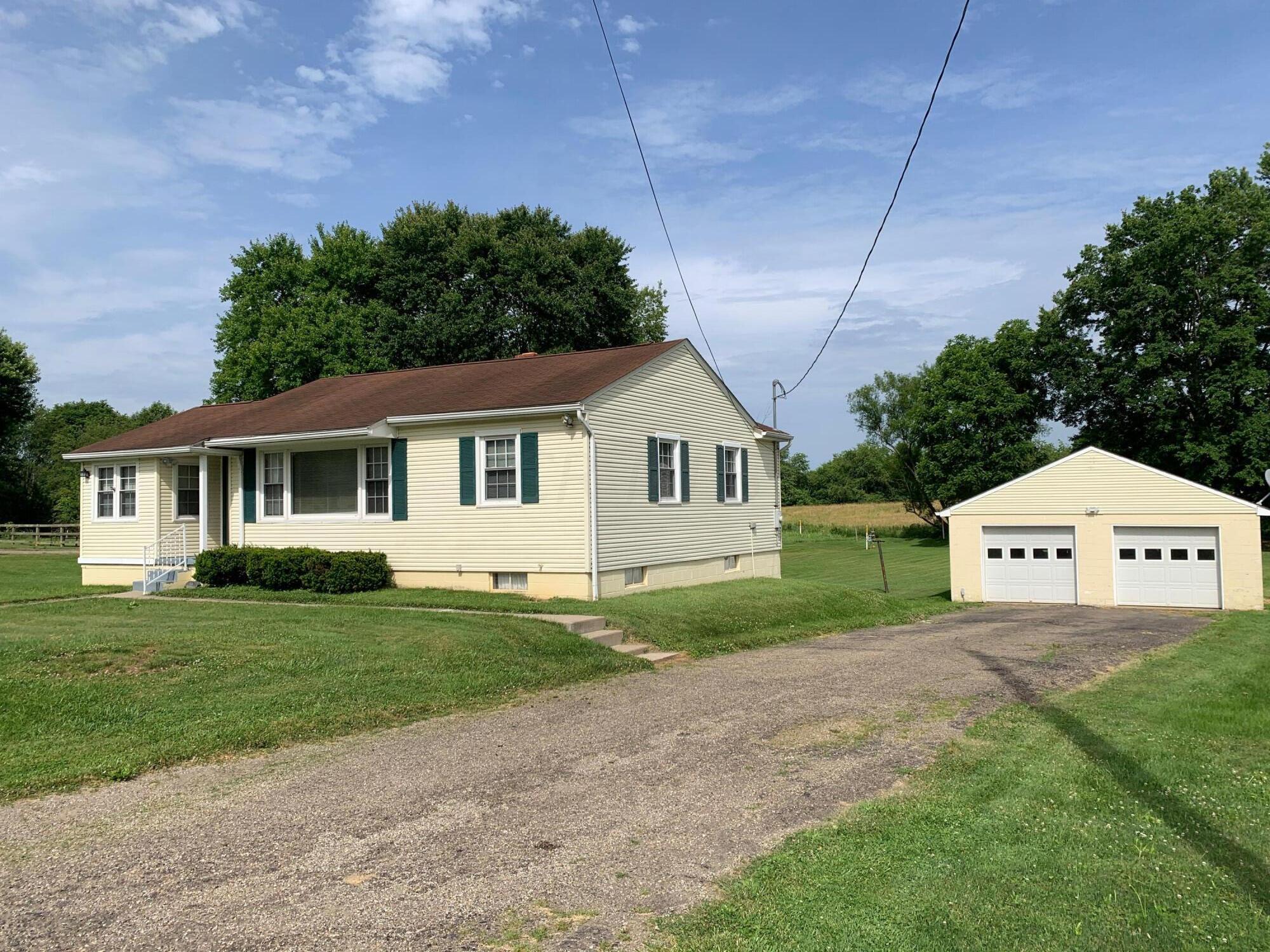 27265 Miller Road Rockbridge, OH 43149 - Photo 12 of 16 IMG_6009