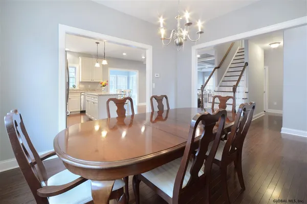 $638,700 | 69 Lakepointe Way, Saratoga Springs, NY 12866