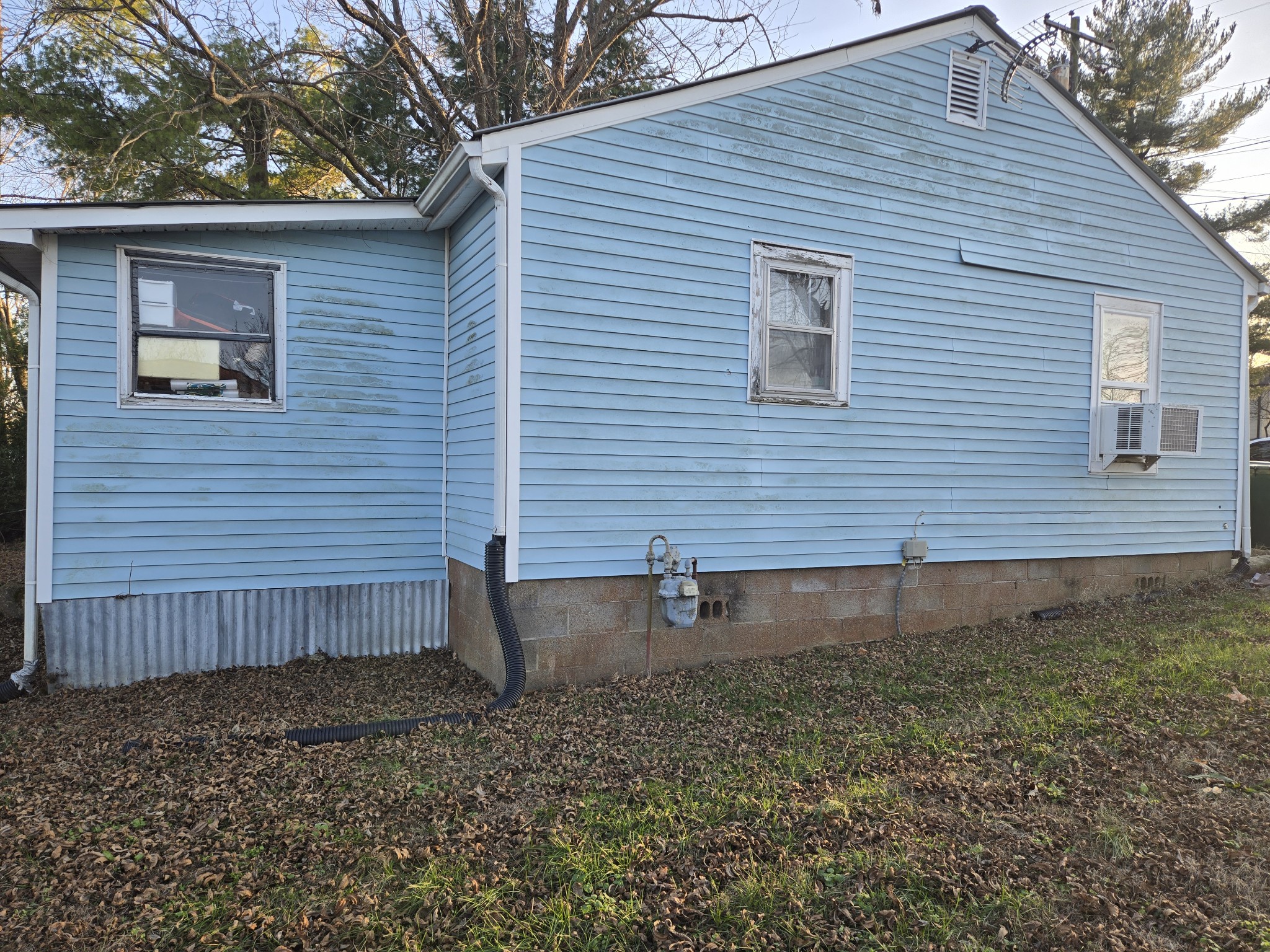 100 Indian Creek Road McEwen, TN 37101 - Photo 5 of 14 a view of a backyard