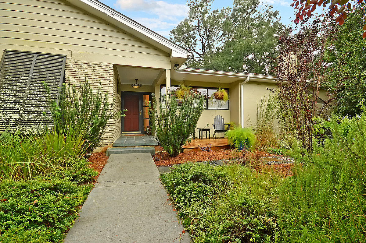 3 Charlestowne Road Charleston, SC 29407 - Photo 1 of 49 CREM_3 Charlestowne_013