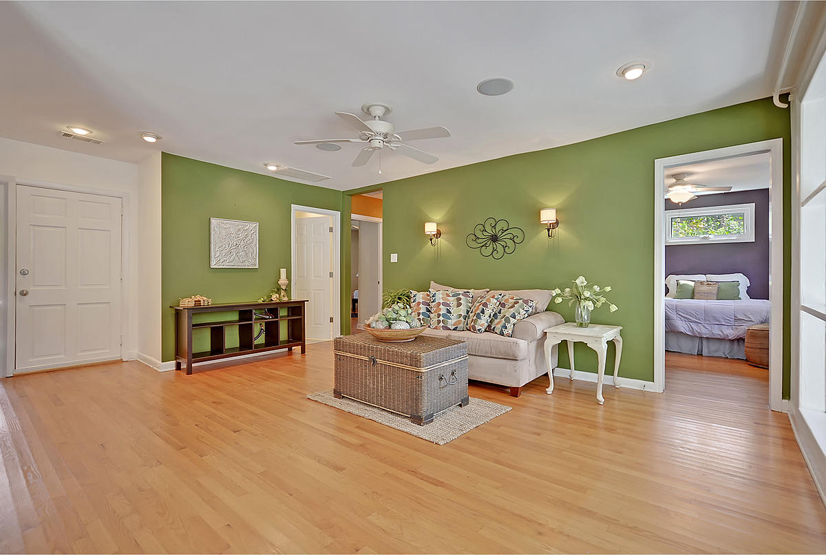 3 Charlestowne Road Charleston, SC 29407 - Photo 35 of 49 CREM_3 Charlestowne - interior reshoot_0