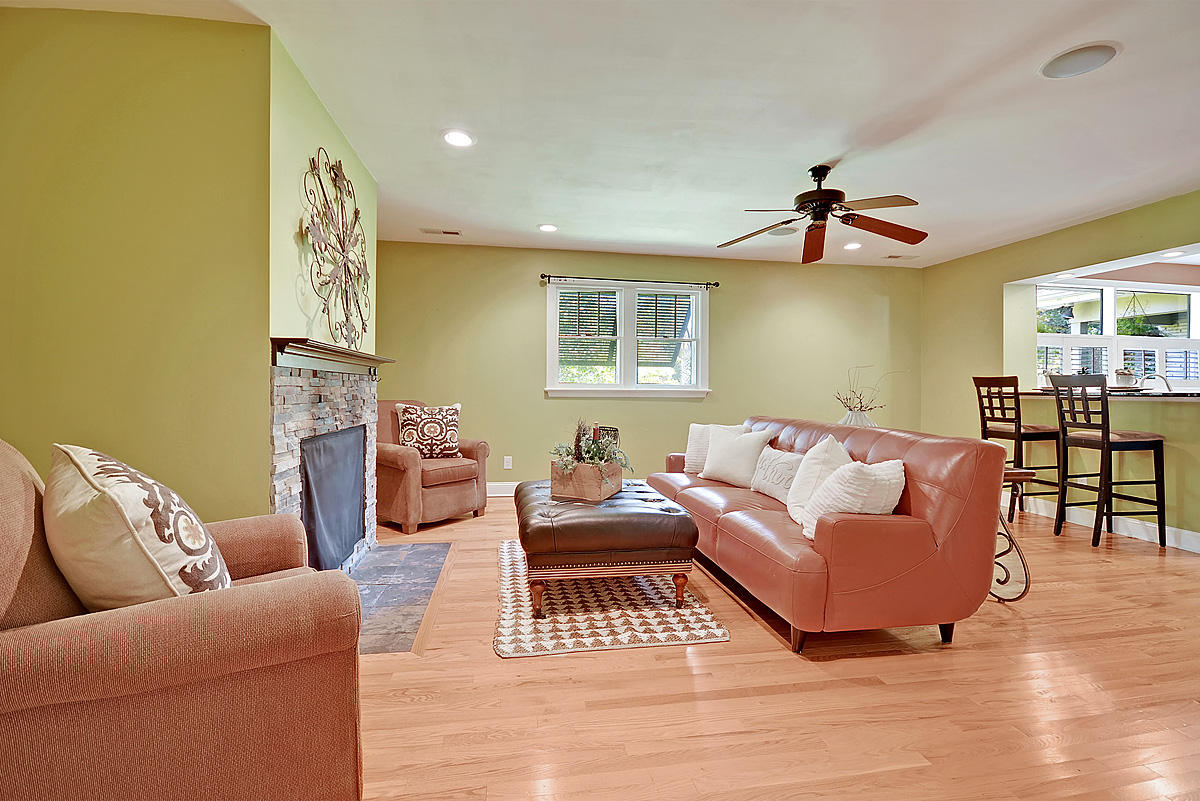 3 Charlestowne Road Charleston, SC 29407 - Photo 5 of 49 CREM_3 Charlestowne - interior reshoot_0