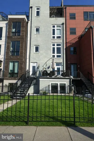 $3,000 | 3525 14th Street Northwest, Unit 2, Washington, DC 20010