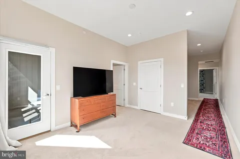 $1,040,000 | 4561 Riverside Way, Philadelphia, PA 19127