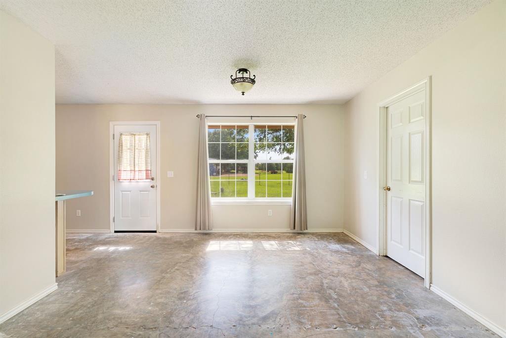 4405 County Road Paris, TX 75462 - Photo 6 of 19
