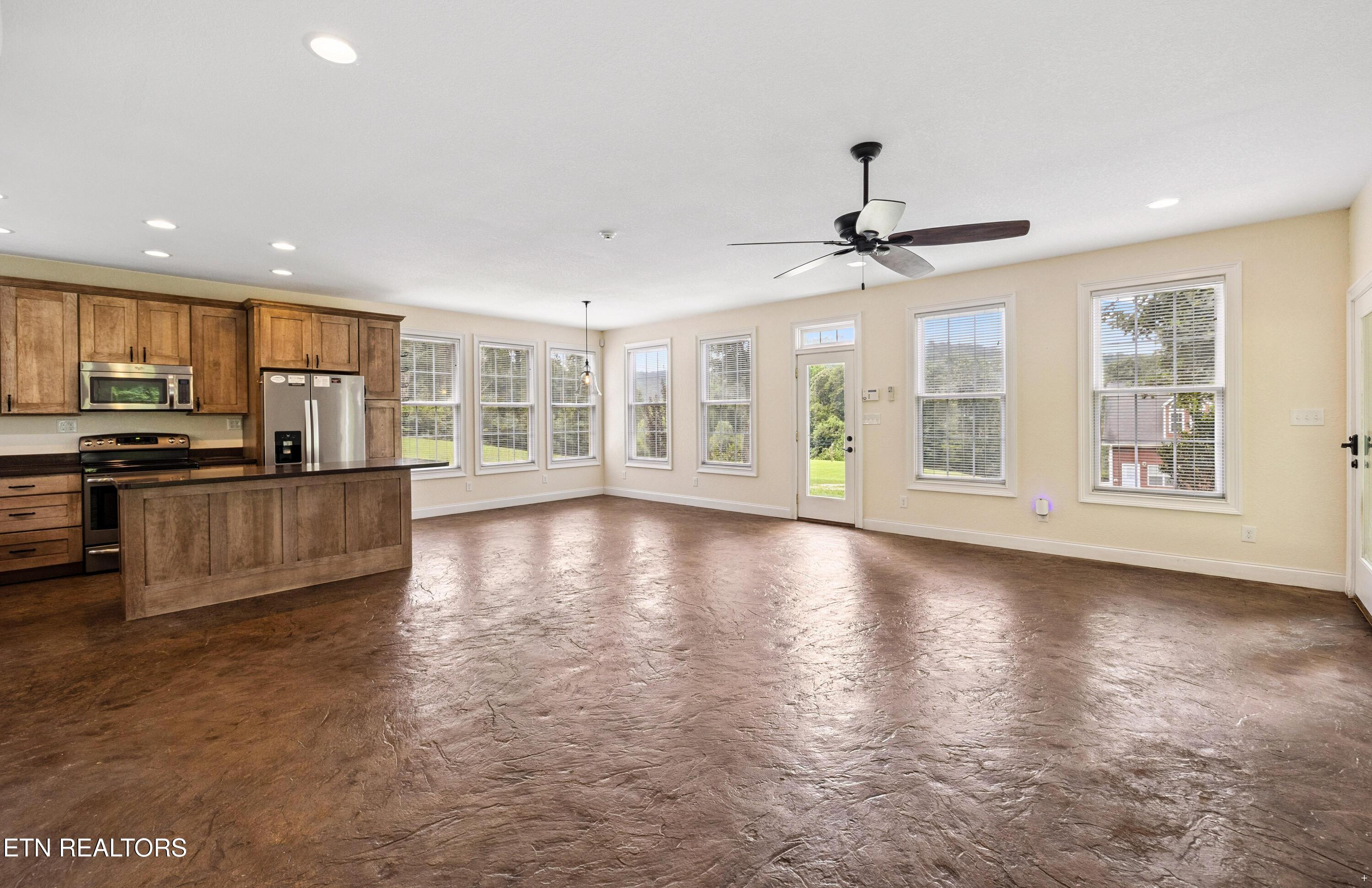 206 Old Leadmine Bend Road Sharps Chapel, TN 37866 - Photo 12 of 38 Positive Perceptions-24