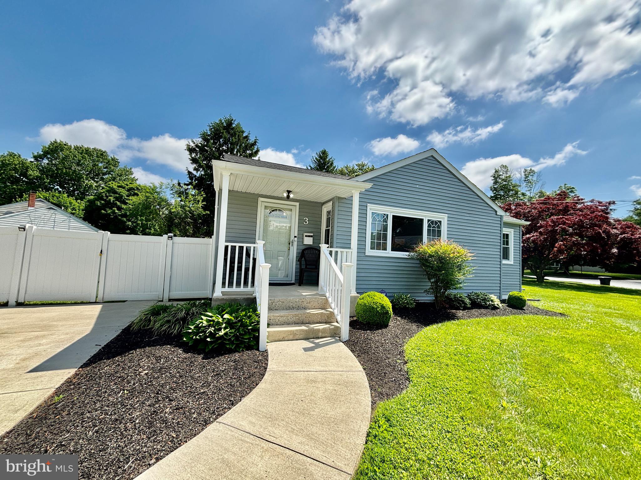 3 Tinker Drive Mount Holly, NJ 08060 - Photo 2 of 36