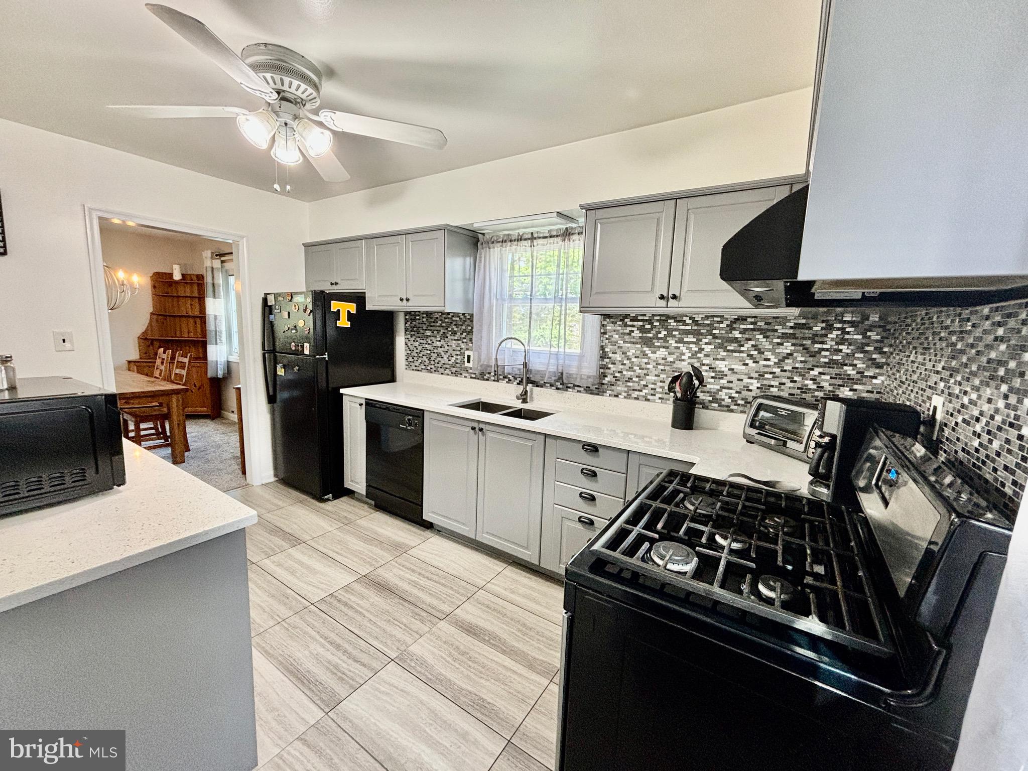 3 Tinker Drive Mount Holly, NJ 08060 - Photo 10 of 36