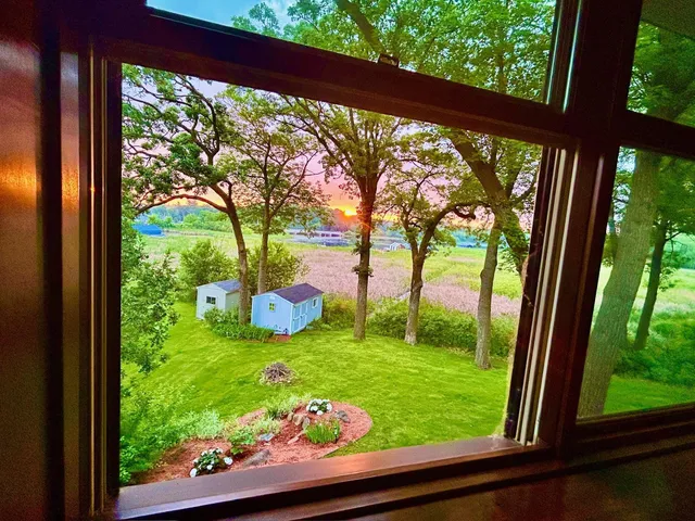 $3,345,000 | 19900 Cottagewood Road, Deephaven, MN 55331