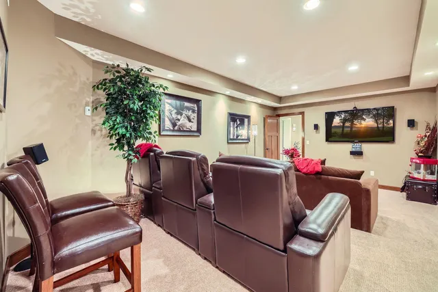 $3,345,000 | 19900 Cottagewood Road, Deephaven, MN 55331