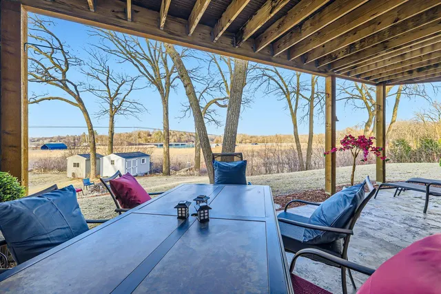 $3,345,000 | 19900 Cottagewood Road, Deephaven, MN 55331