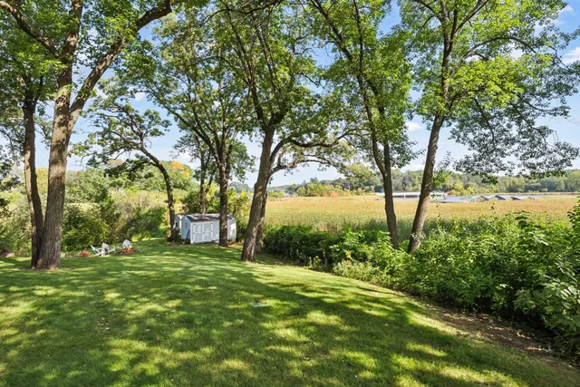 $3,345,000 | 19900 Cottagewood Road, Deephaven, MN 55331