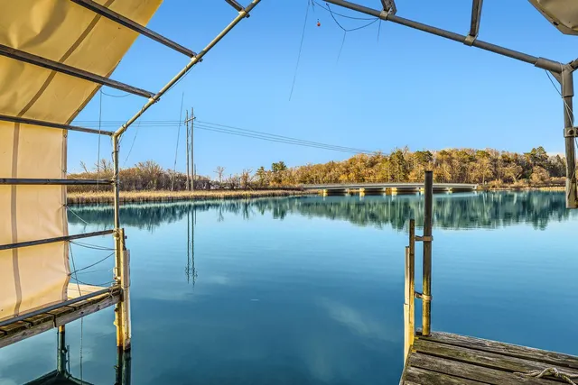 $3,345,000 | 19900 Cottagewood Road, Deephaven, MN 55331