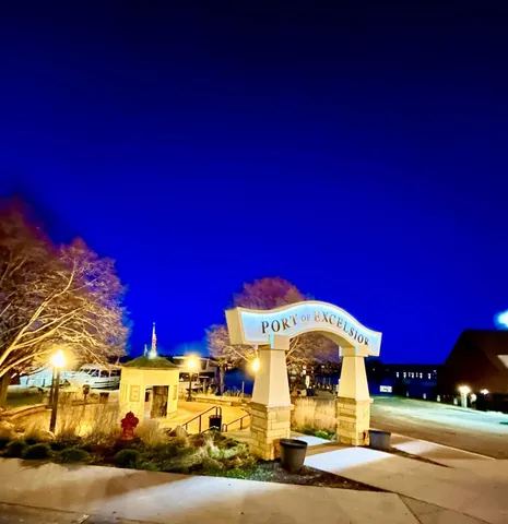 $3,345,000 | 19900 Cottagewood Road, Deephaven, MN 55331