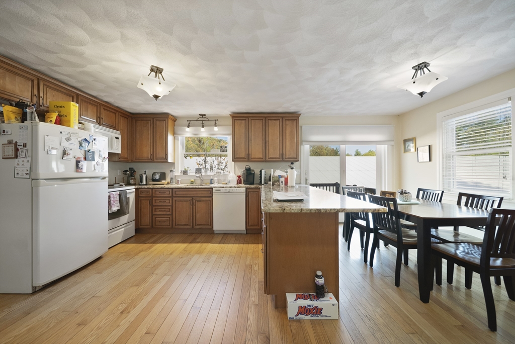 283 Main Street Boxford, MA 01921 - Photo 11 of 39