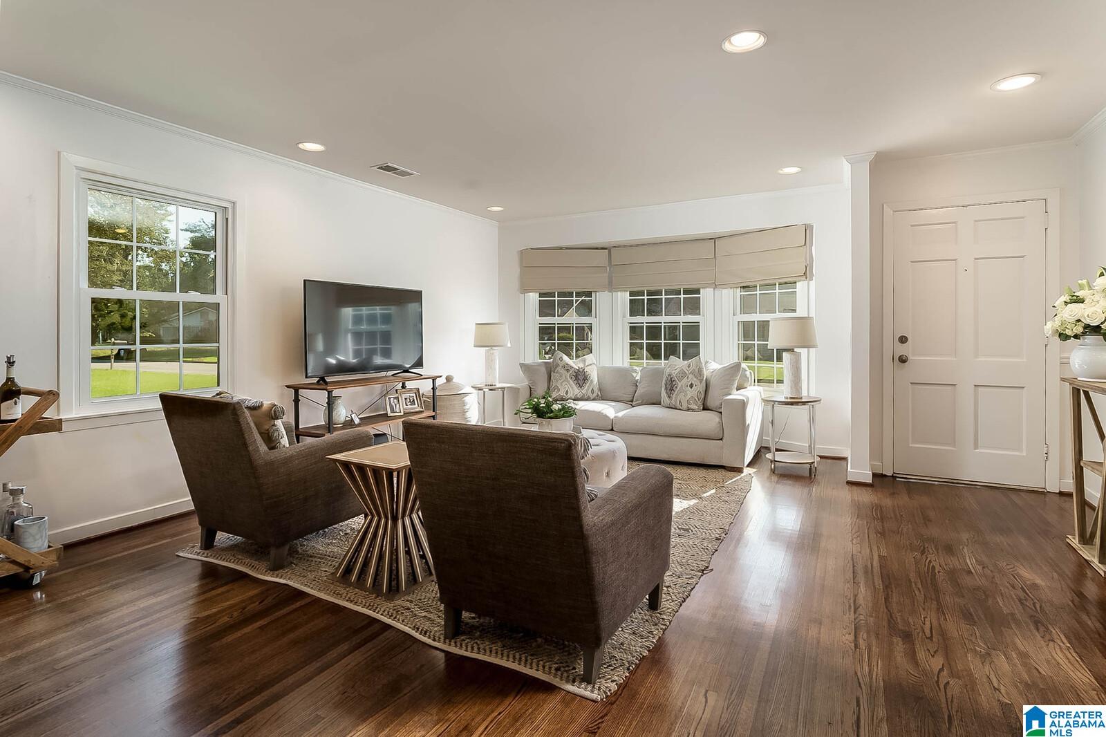 4304 MountainDale Road Birmingham, AL 35213 - Photo 5 of 36