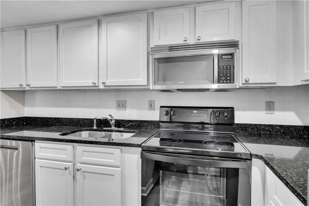 6900 Roswell Road, Unit 10Q Atlanta, GA 30328 - Photo 4 of 27