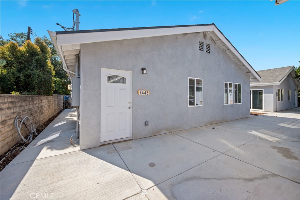 7445 Balcom Avenue Reseda, CA 91335 - Photo 7 of 73