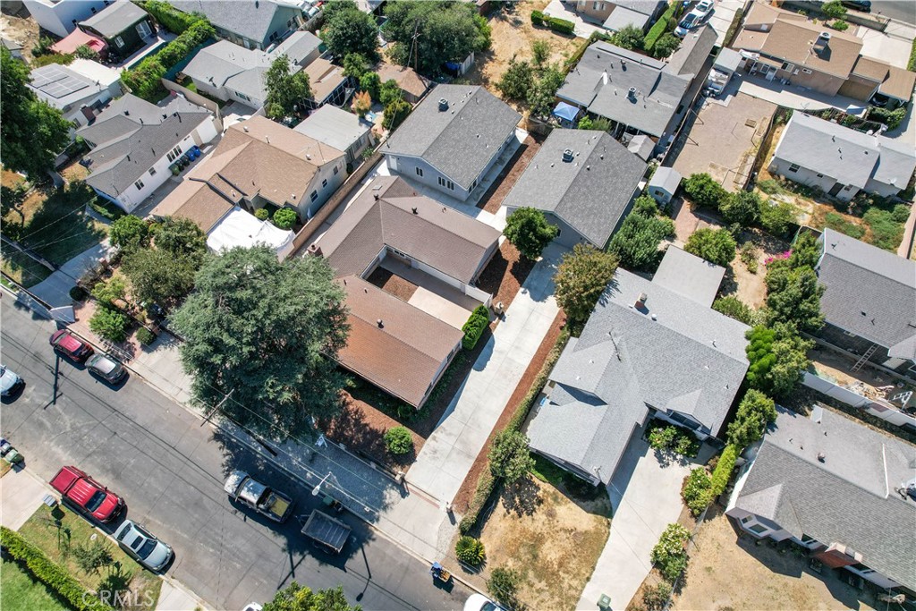 7445 Balcom Avenue Reseda, CA 91335 - Photo 72 of 73 an aerial view of residential houses with outdoor space