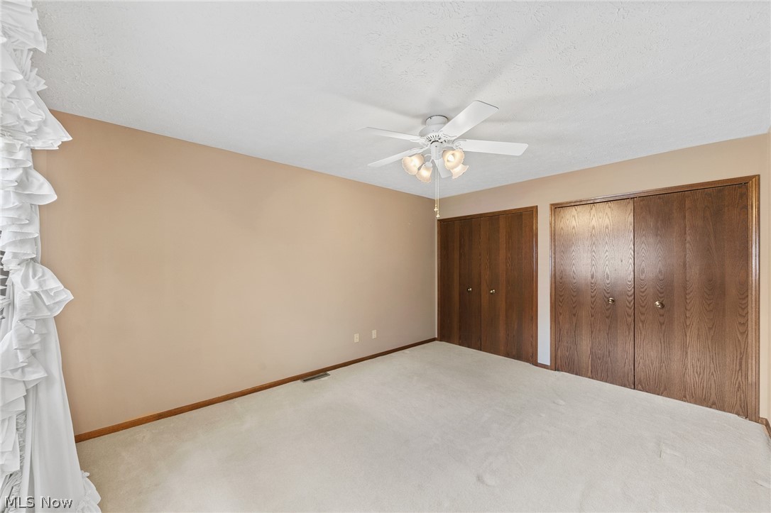 7712 Roeper Road Cleveland, OH 44134 - Photo 14 of 33