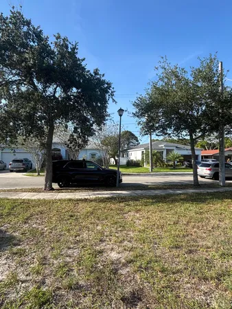 $695,000 | 140 Northeast Pearl Street, Boca Raton, FL 33432