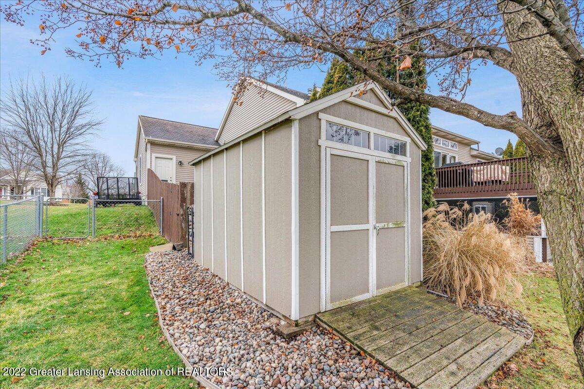 3866 Rudyard Way Lansing, MI 48906 - Photo 46 of 58 34-Media Jett-12