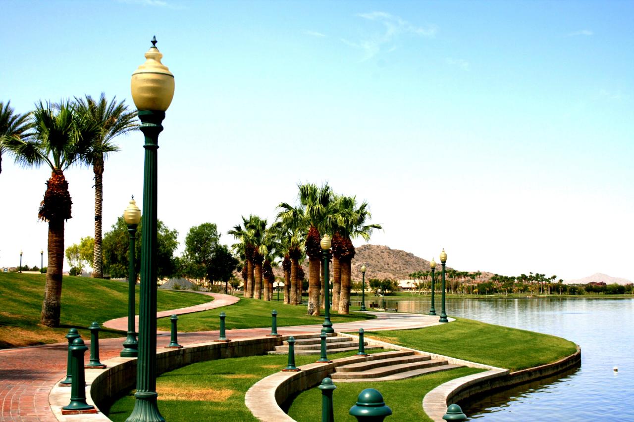 18076 West Narramore Road Goodyear, AZ 85338 - Photo 11 of 13 Lake