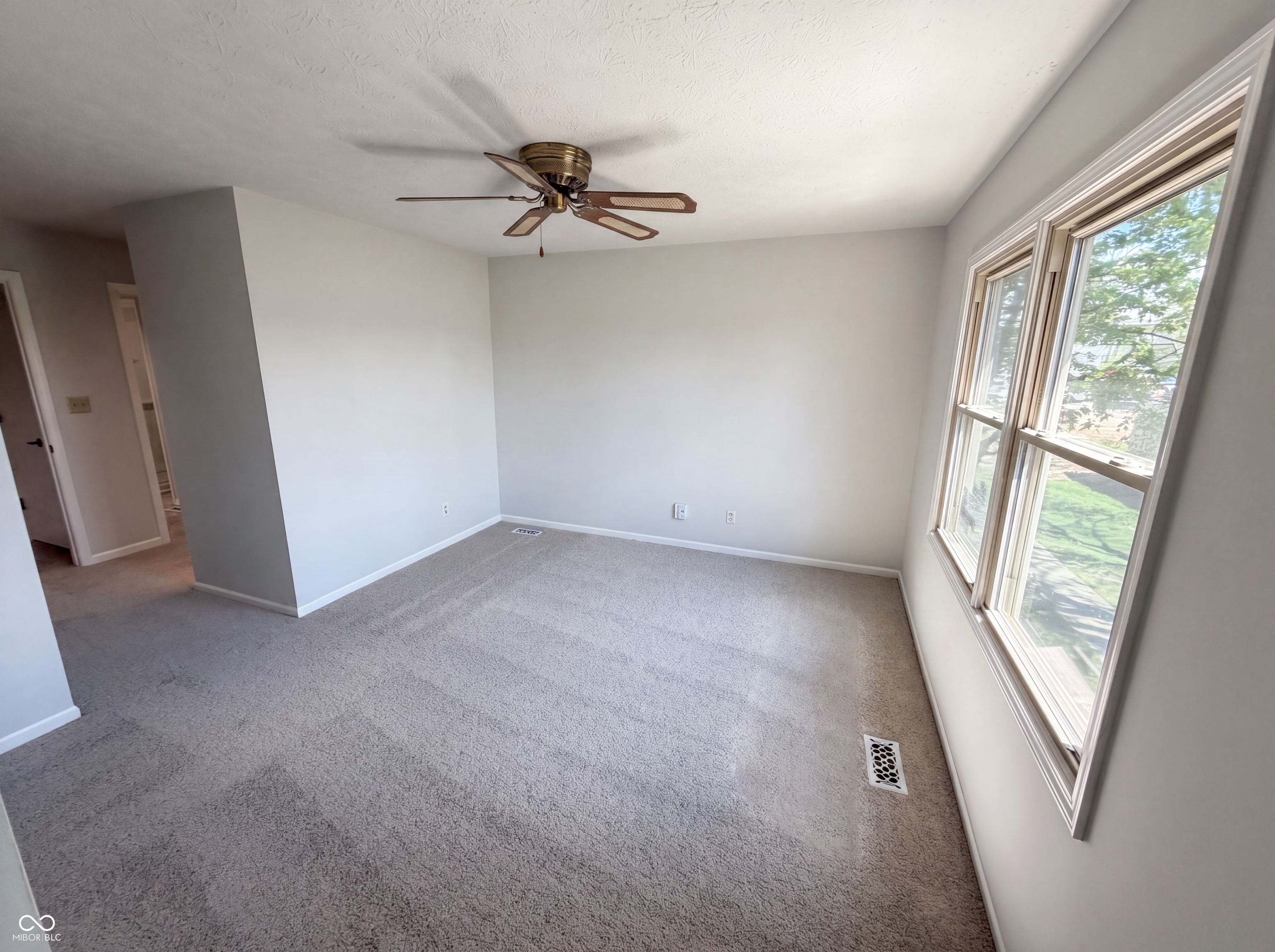 9463 Maple Way Indianapolis, IN 46268 - Photo 12 of 18