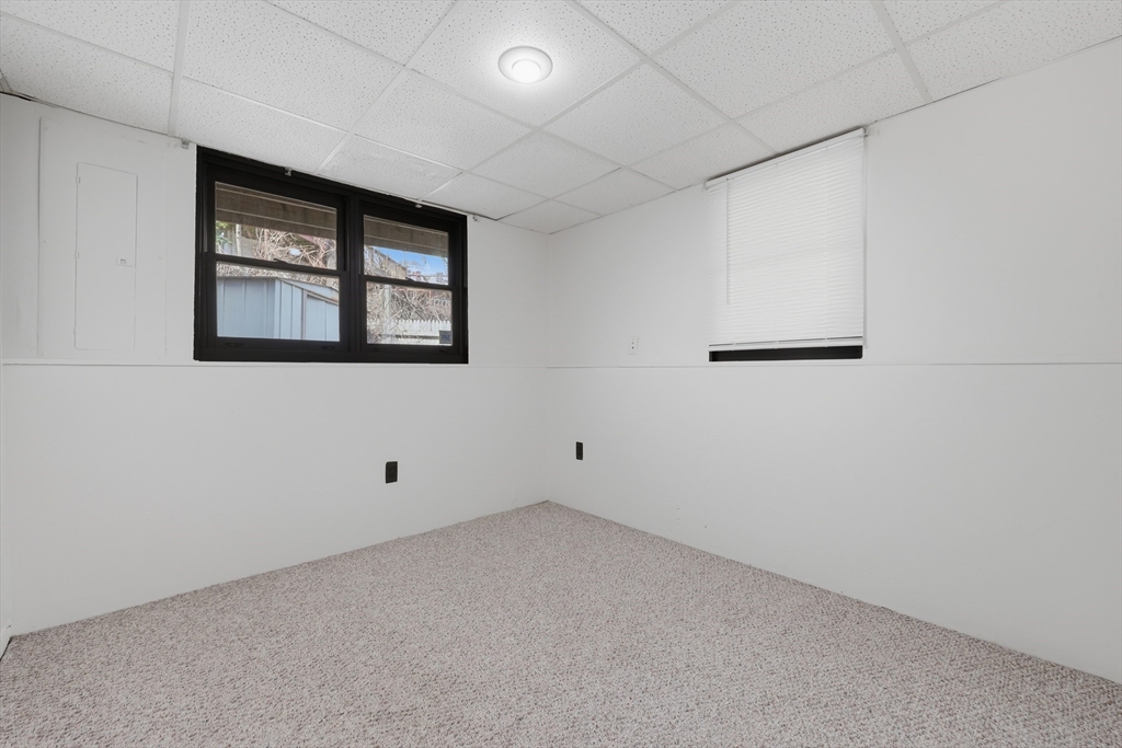 4 Jonathan Circle Worcester, MA 01604 - Photo 28 of 42