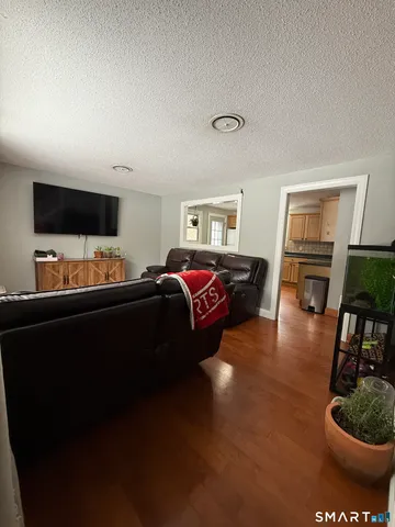 $310,000 | 14 Glenwood Drive, Marlborough, CT 06447