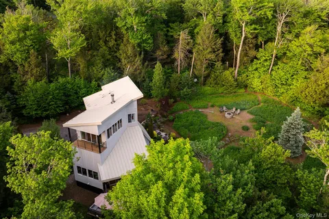 $1,595,000 | 250 Josh Road, Hunter, NY 12442
