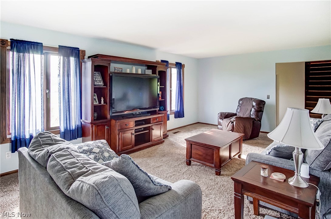 12130 Bottom Road Dresden, OH 43821 - Photo 11 of 35 Gallery Image 11
