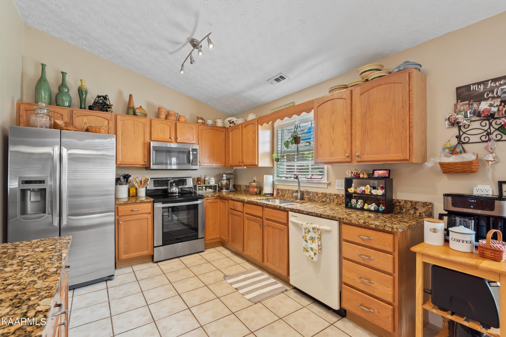 7045 Ghiradelli Road Knoxville, TN 37918 - Photo 12 of 26 Gallery Image 12
