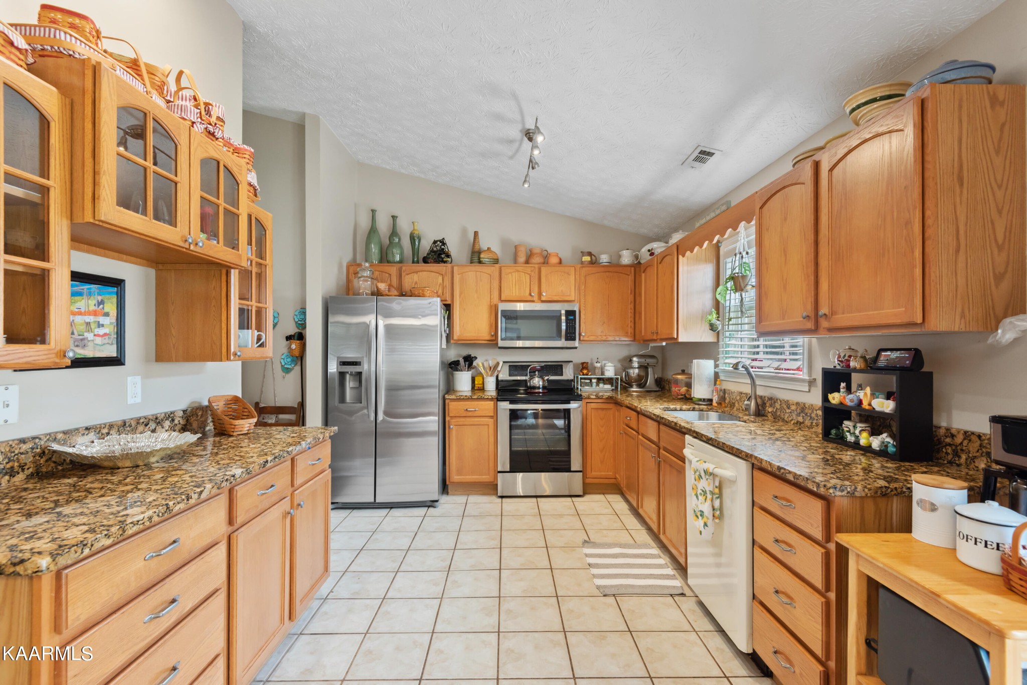 7045 Ghiradelli Road Knoxville, TN 37918 - Photo 13 of 26 Gallery Image 13