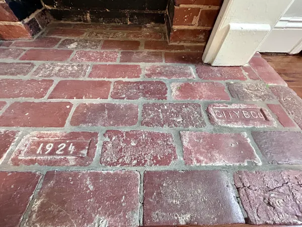 $3,000 | 605 Lytle Street, Chattanooga, TN 37405