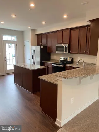 $2,950 | 4913 Crest View Drive, Hyattsville, MD 20782